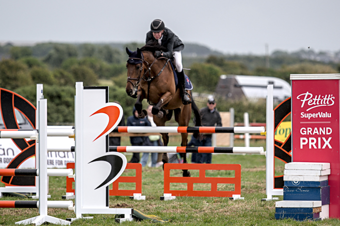B&Ragrishow_DS-0012